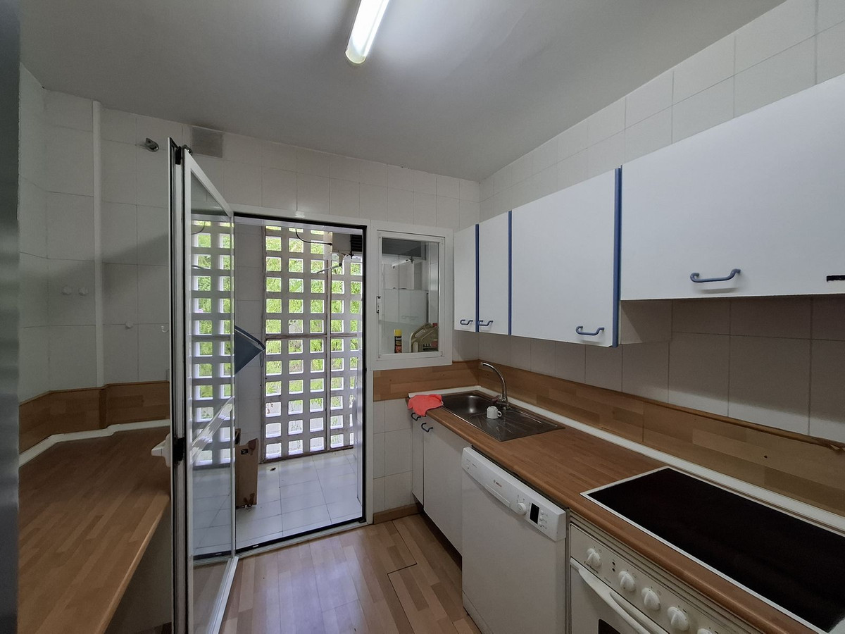 3 Bed Ground Floor Apartment in Río Real في Río Real — شقة