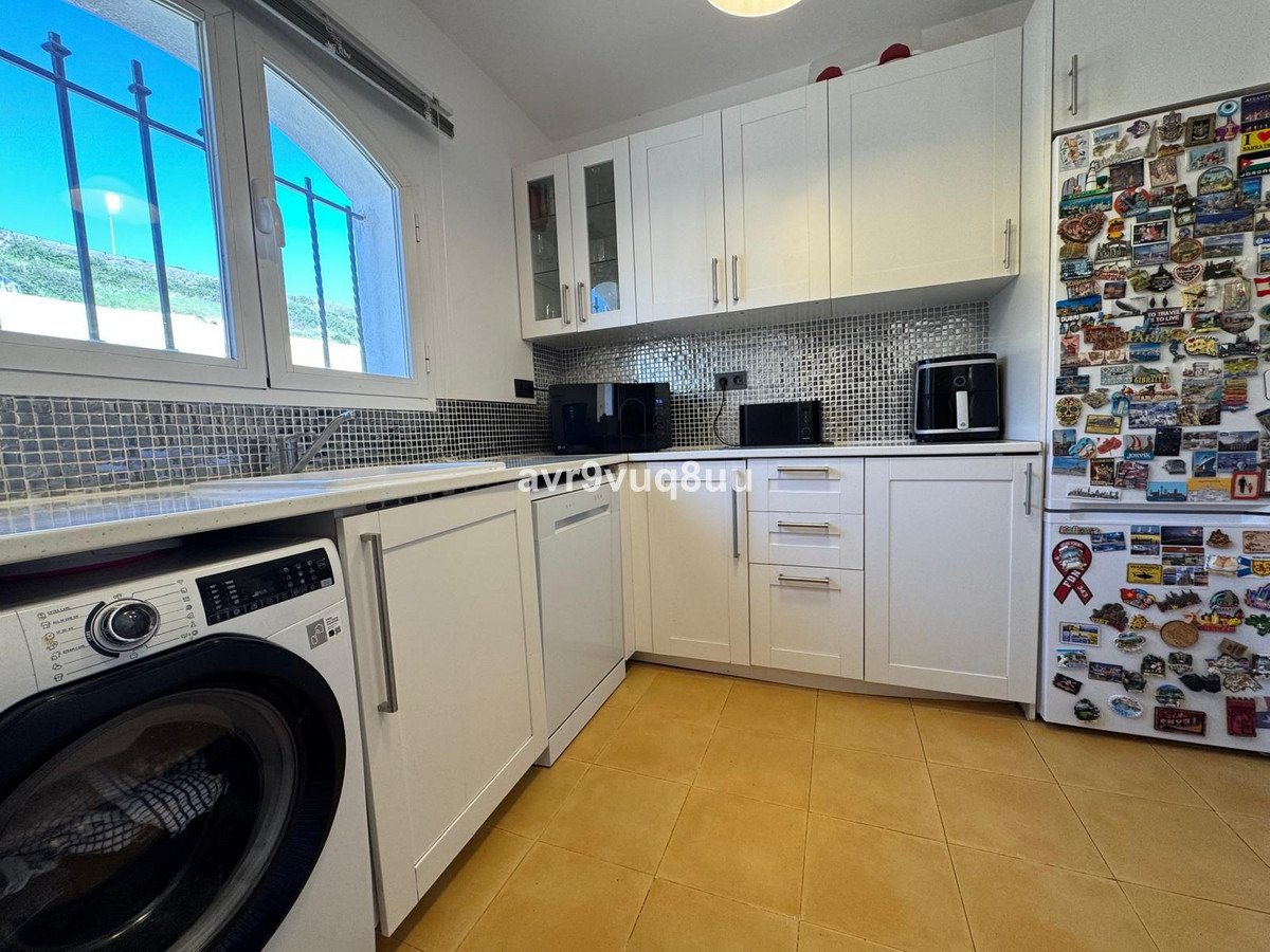 4 Bed Semi-Detached House in Riviera del Sol in Riviera del Sol, Semi-Detached House