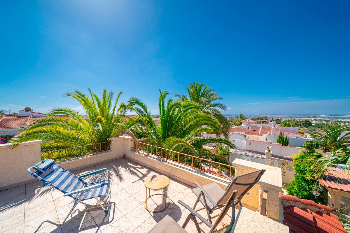 3 Bed Detached Villa in Rojales in Rojales, Detached Villa