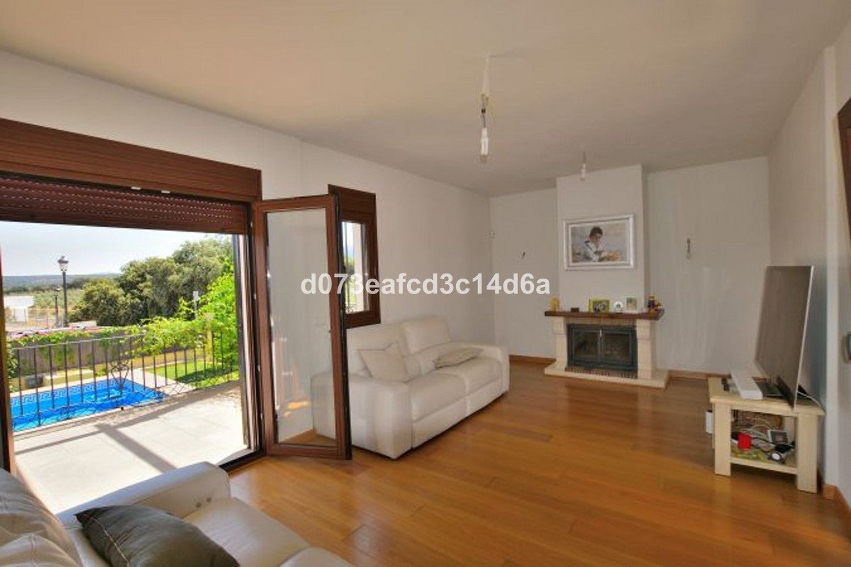 4 Bed Fritliggende villa in Ronda, Villa