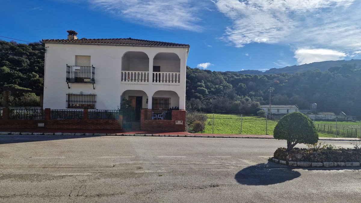 5 Bed Fritliggende villa in Ronda, Lille Villa