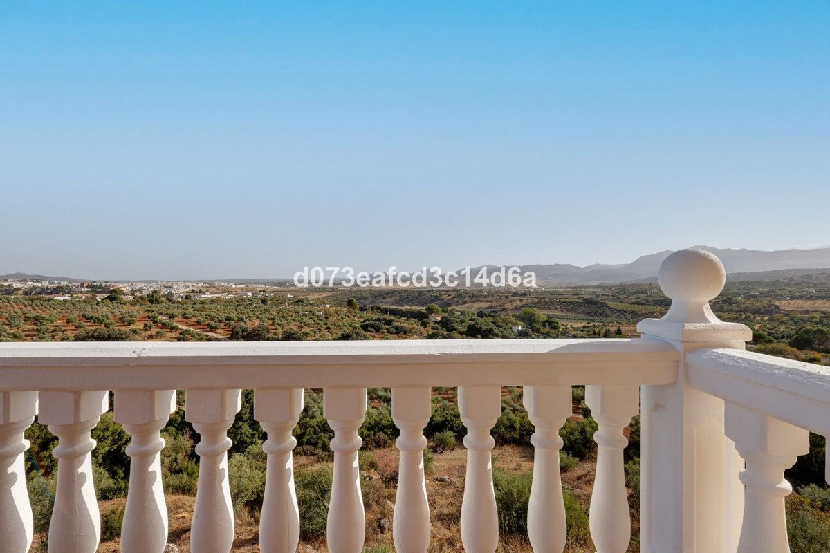 6 Bed Fritliggende villa in Ronda, Fritliggende Villa