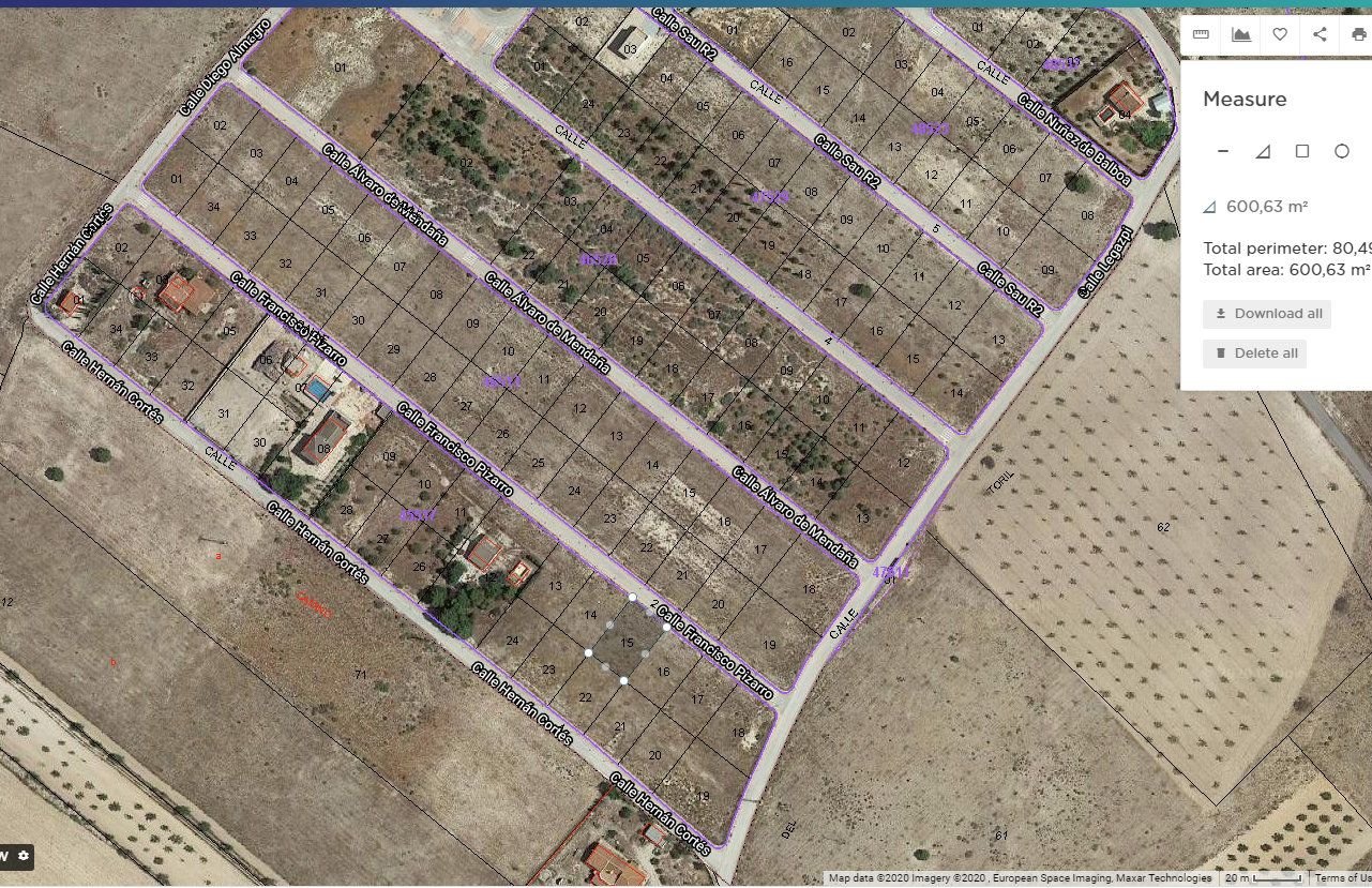 02 aerial view of property with grid layout