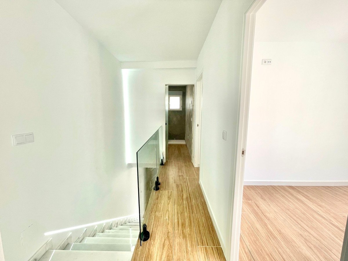 3 Bed Rijtjeshuis in Daya Vieja in Daya Vieja, Rijtjeshuis