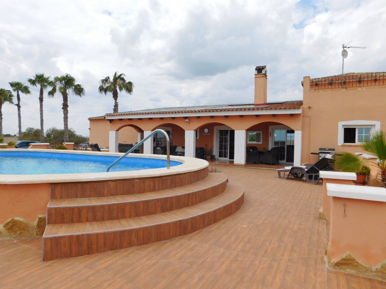 3 Bed فيلا مستقلة in Dolores في Dolores, فيلا منفصلة