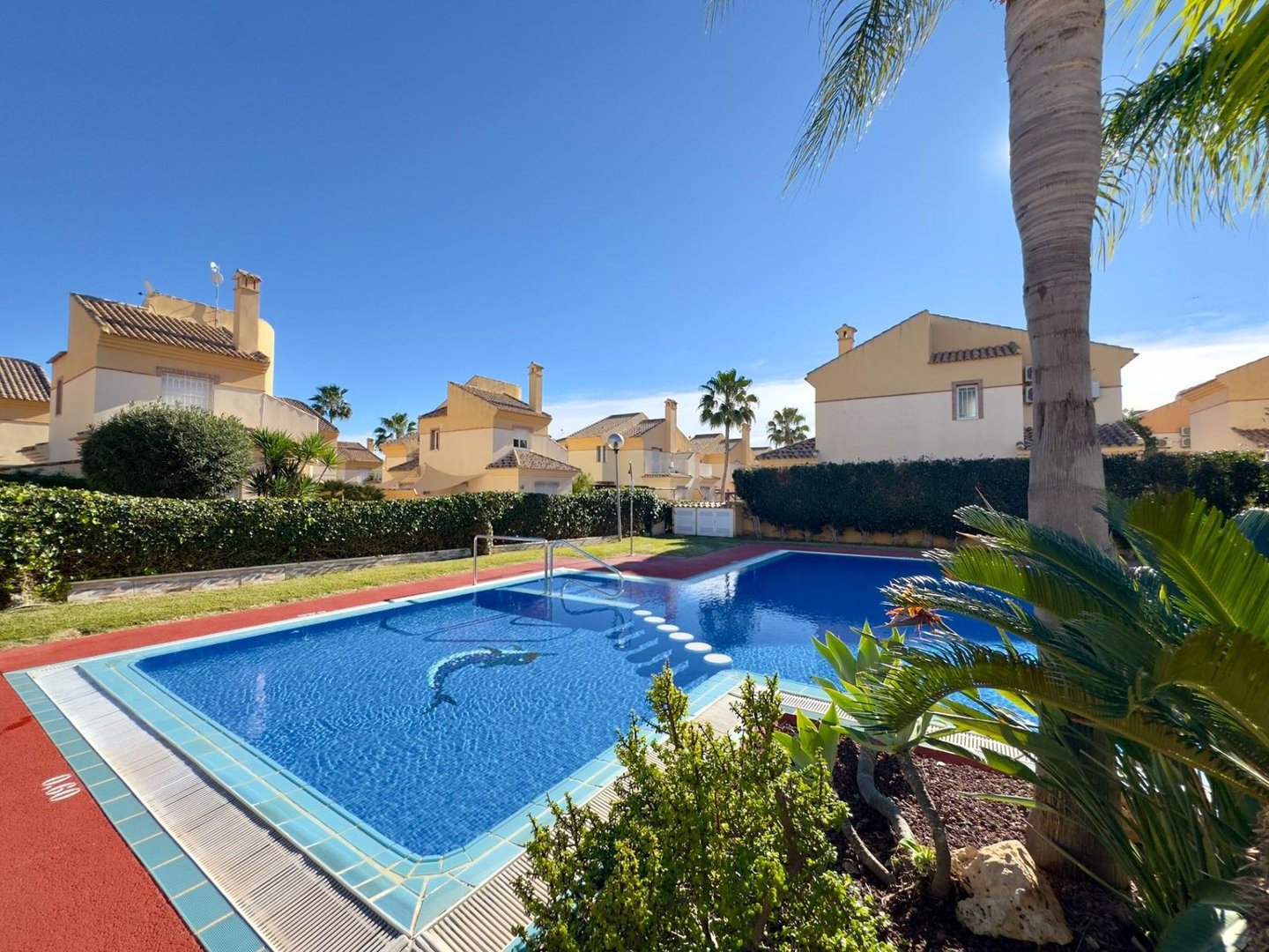 3 Bed Duplex in Rojales في Rojales, دوبلكس