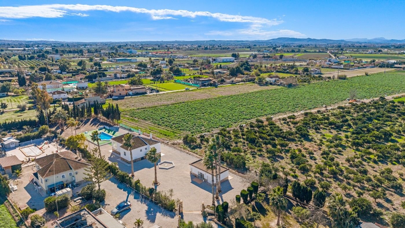4 Bed Samostatně stojící vila in Dolores v Dolores, Samostatná vila