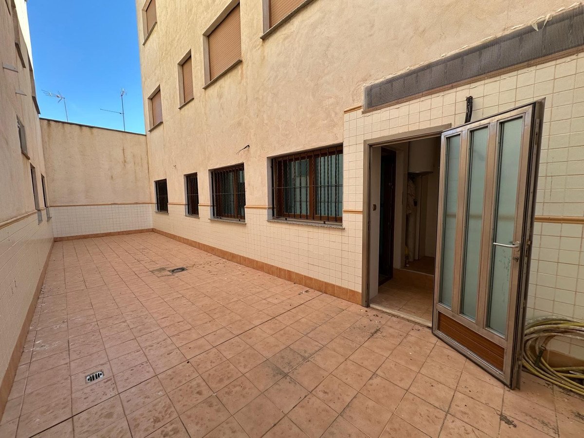 4 Bed Begane Grond Appartement in Los Alcazares in Los Alcazares, 