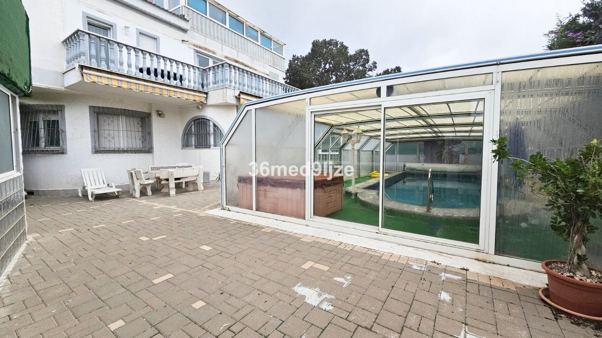 8 Bed Detached Villa in Los Alcazares in Los Alcazares, Detached Villa