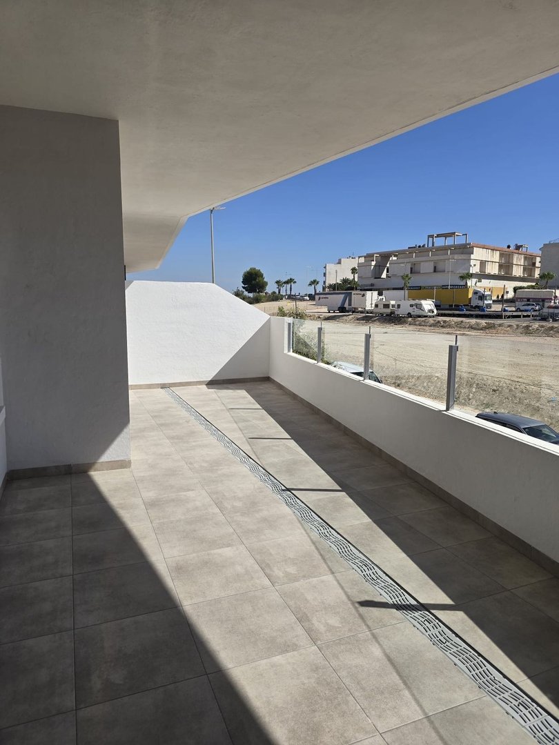 2 Bed شقة في الطابق الأرضي in San Miguel de Salinas في San Miguel de Salinas, 