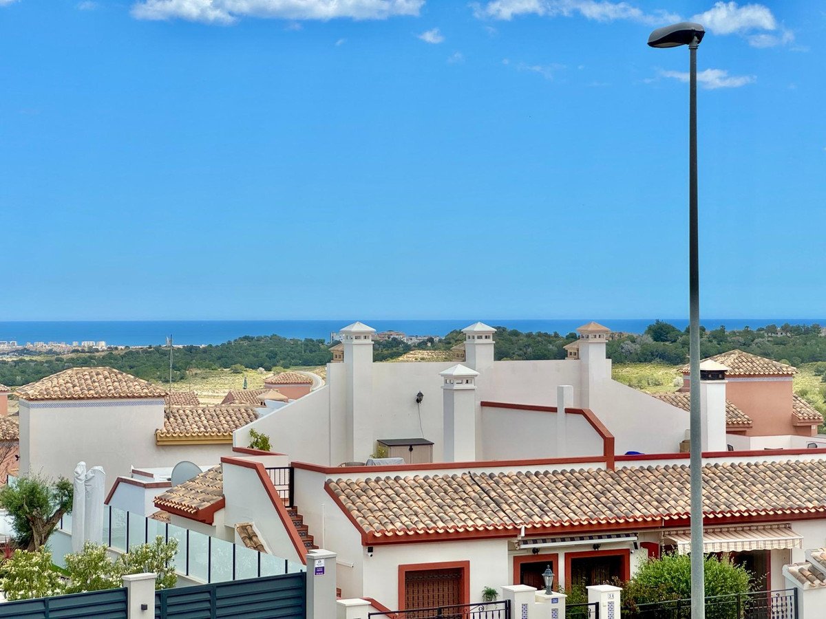 4 Bed Detached Villa in San Miguel de Salinas in San Miguel de Salinas, Detached Villa