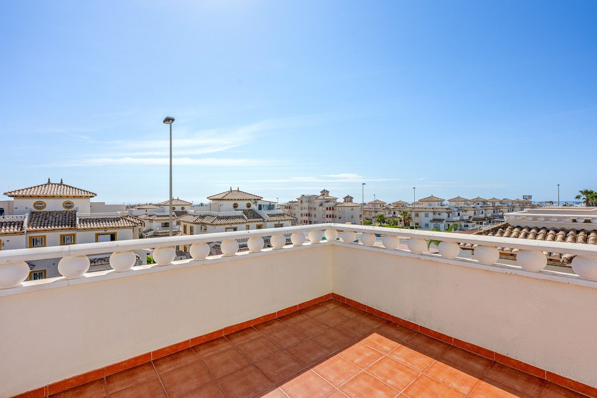 2 Bed Quad in Lomas de Cabo Roig في Lomas de Cabo Roig, 