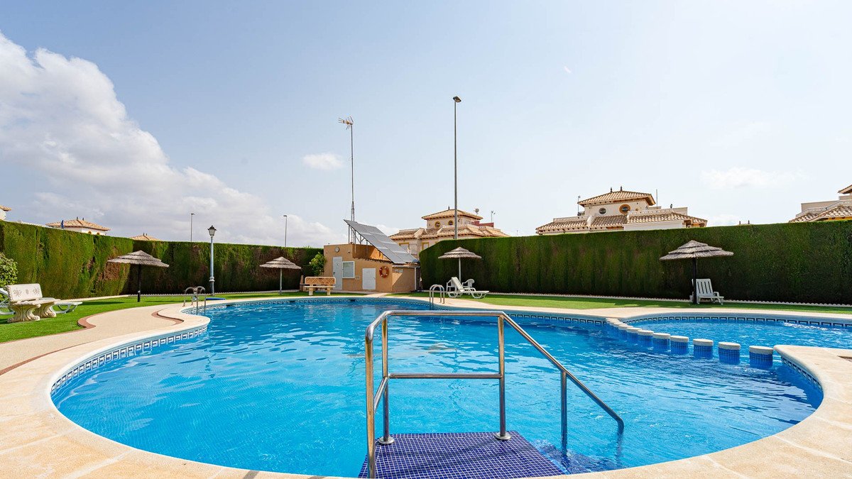 3 Bed Quad in Lomas de Cabo Roig in Lomas de Cabo Roig, Quad