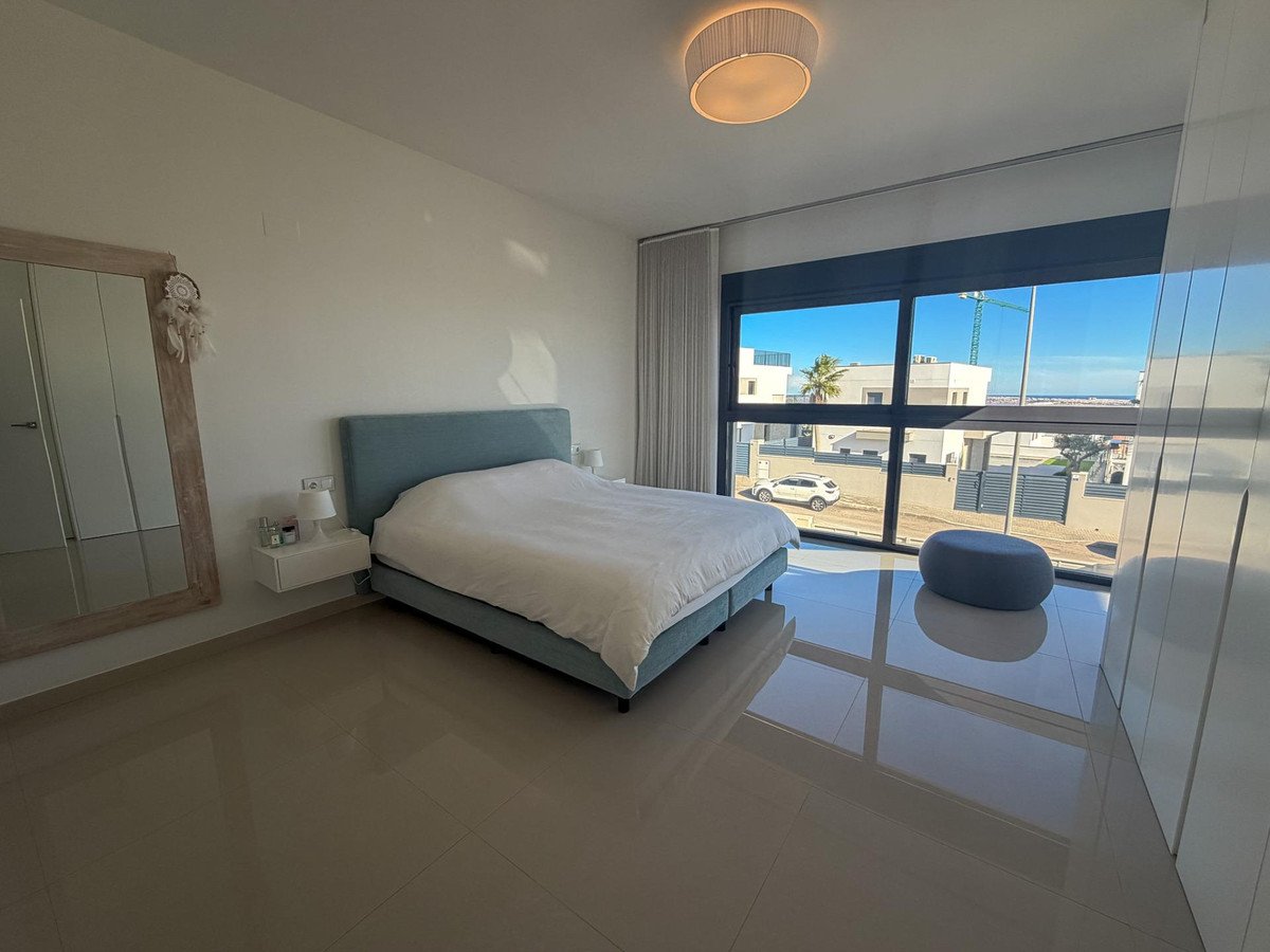4 Bed فيلا مستقلة in San Miguel de Salinas في San Miguel de Salinas, فيلا منفصلة
