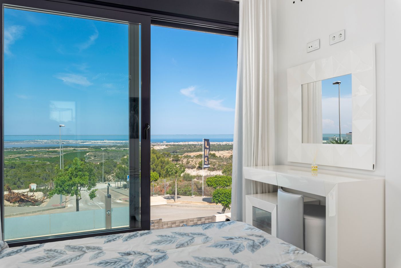 5 Bed Vrijstaande Villa in San Miguel de Salinas in San Miguel de Salinas — Vrijstaande Villa