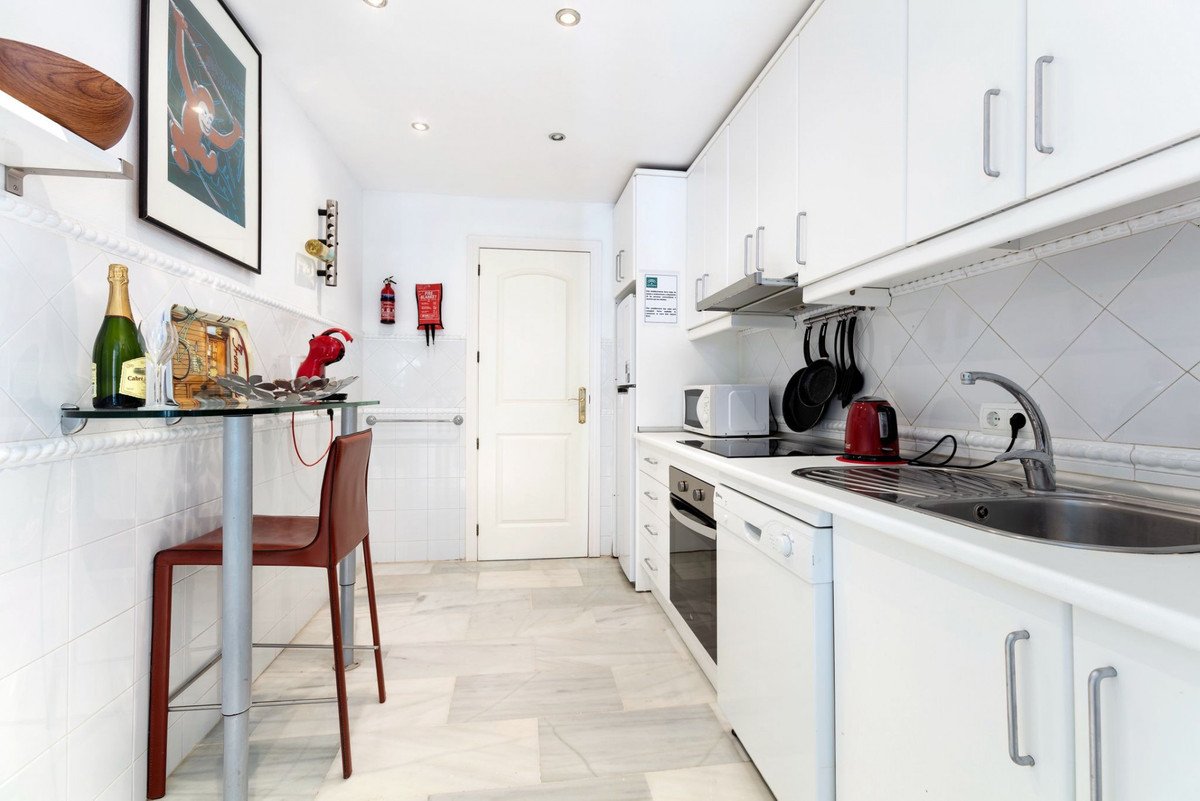 2 Bed Ground Floor Apartment in San Pedro de Alcántara in San Pedro de Alcántara — Apartment