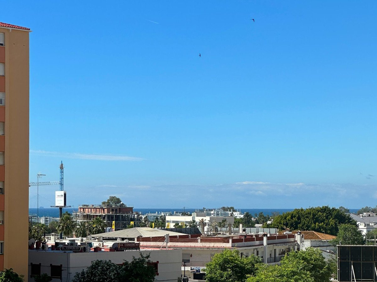 3 Bed Middle Floor Apartment in San Pedro de Alcántara in San Pedro de Alcántara, Apartment