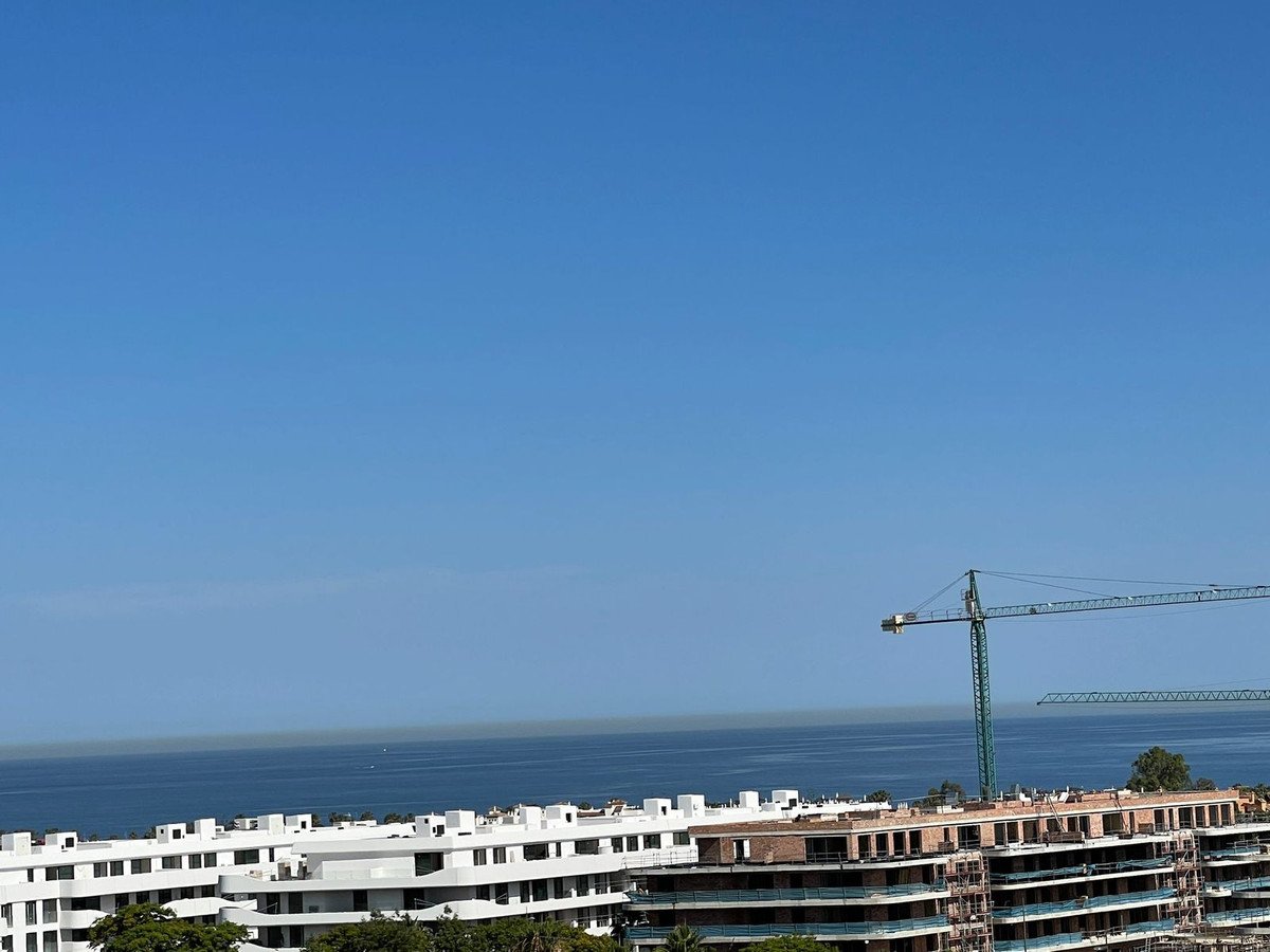 3 Bed Middle Floor Apartment in San Pedro de Alcántara in San Pedro de Alcántara, Apartment