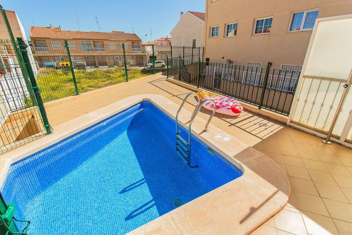 2 Bed Tussenverdieping Appartement in San Pedro del Pinatar in San Pedro del Pinatar, 