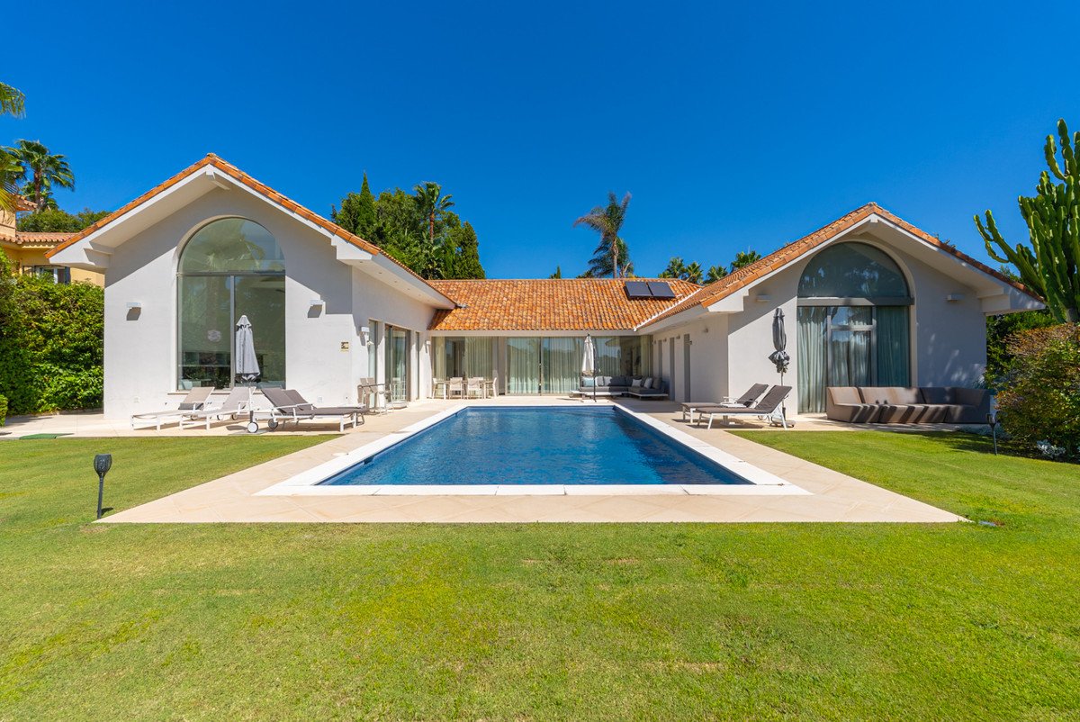 5 Bed Detached Villa in San Roque Club in San Roque Club, Detached Villa