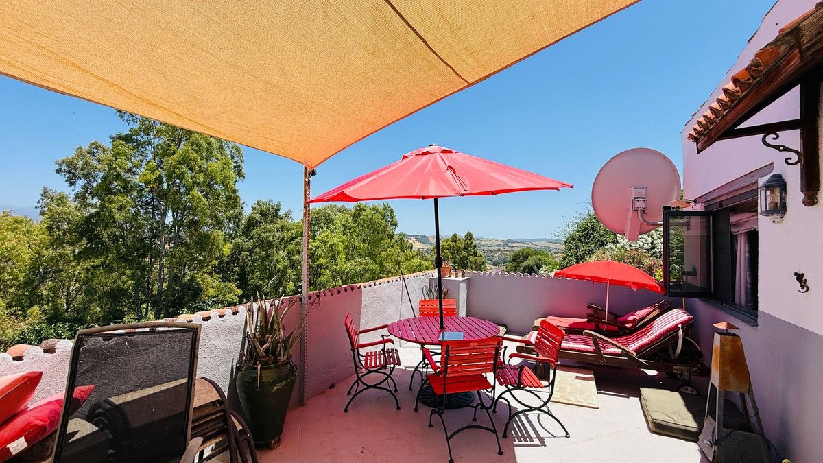 3 Bed بيت مدينة in Jimena de la Frontera في Jimena de la Frontera, 