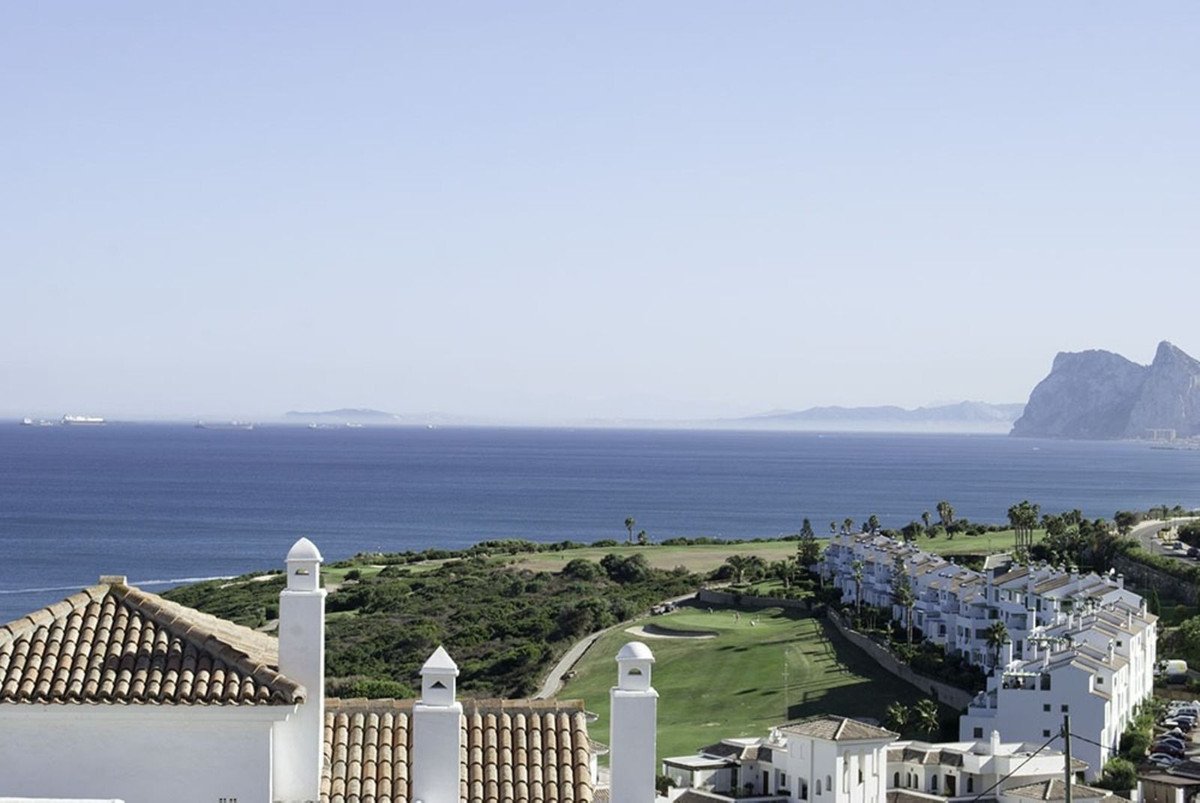 2 Bed بنتهاوس in La Alcaidesa في La Alcaidesa, بنتهاوس