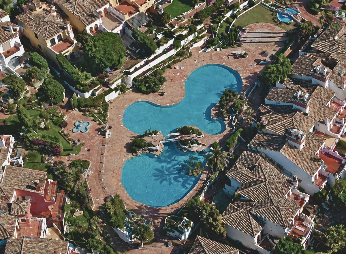3 Bed بيت مدينة in La Alcaidesa في La Alcaidesa, 