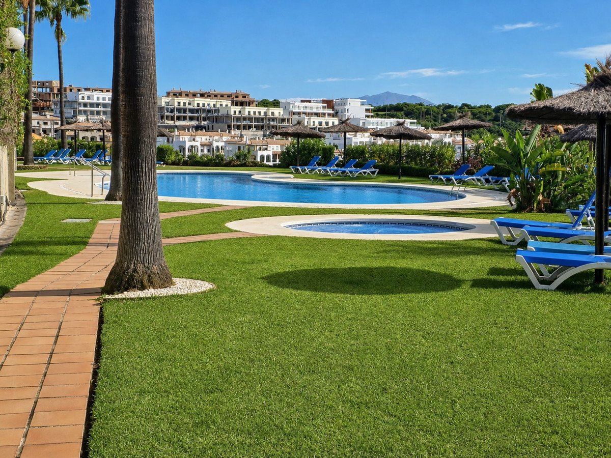4 Bed Townhouse in La Alcaidesa in La Alcaidesa, Townhouse