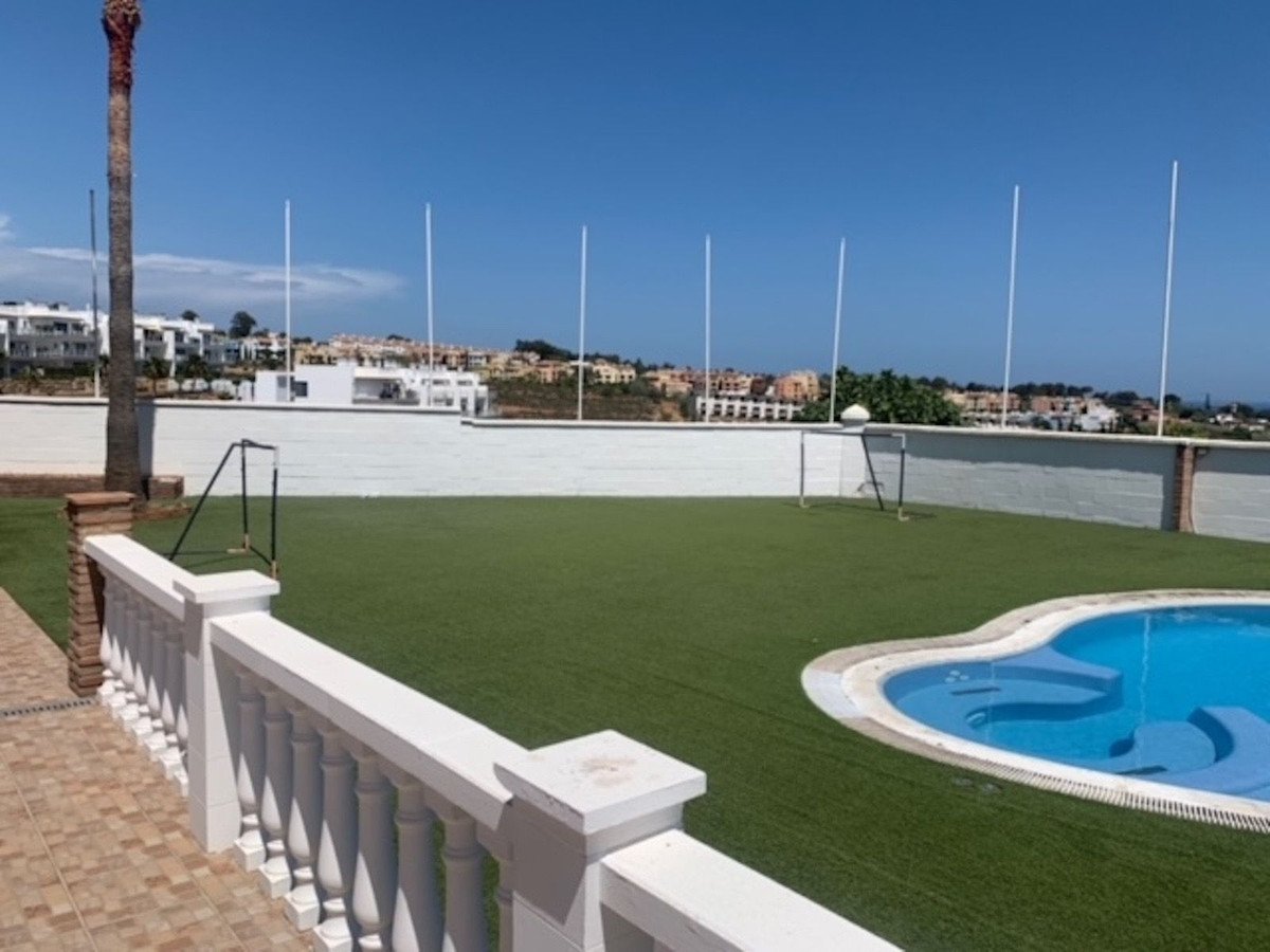4 Bed فيلا مستقلة in San Roque في San Roque, فيلا منفصلة