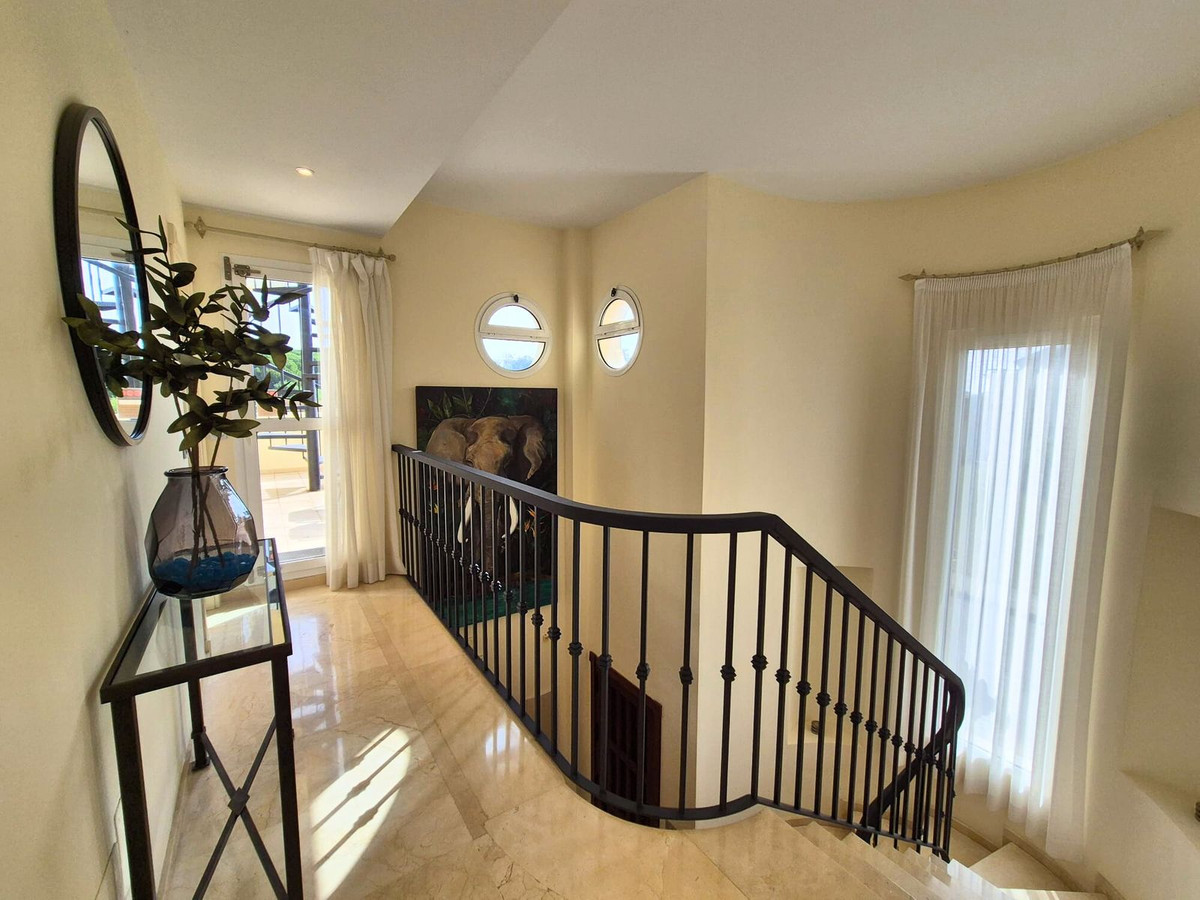 3 Bed Paritalo in San Roque Club kohteessa San Roque Club, Kytketty Talot