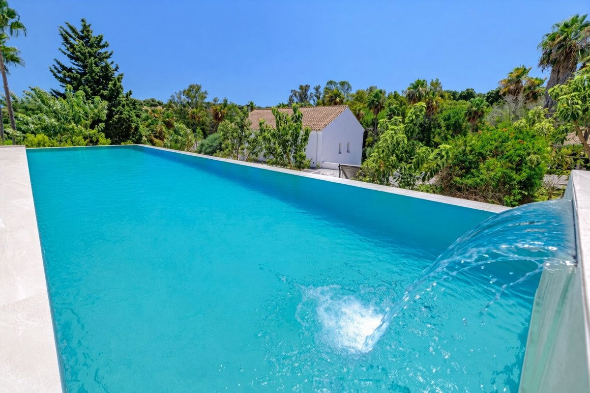 4 Bed Detached Villa in Sotogrande Alto in Sotogrande Alto, Detached Villa