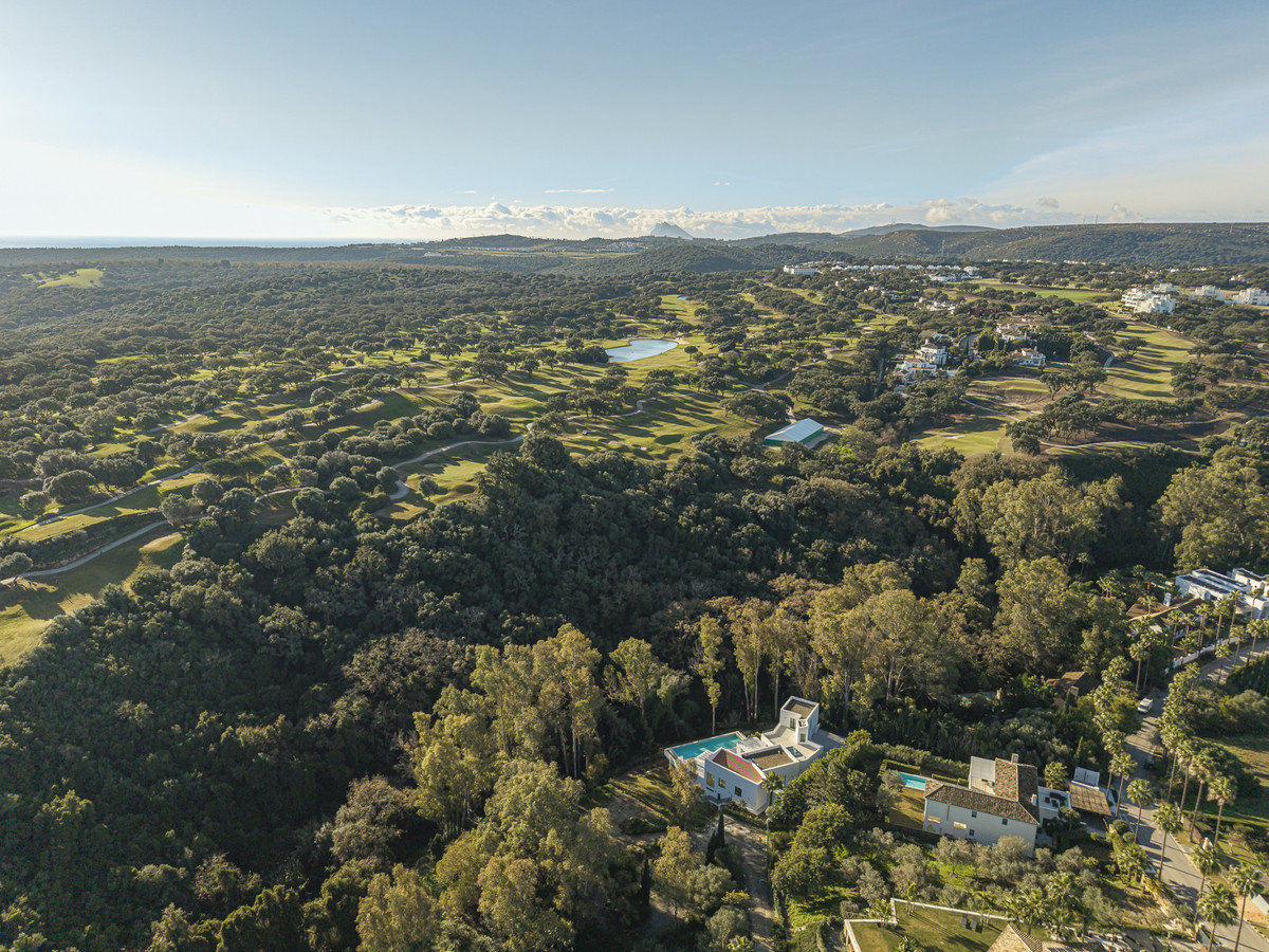 5 Bed فيلا مستقلة in Sotogrande Alto في Sotogrande Alto, فيلا منفصلة