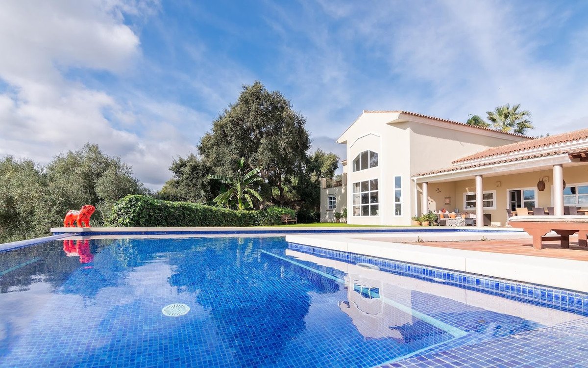 6 Bed فيلا مستقلة in Sotogrande Alto في Sotogrande Alto, فيلا منفصلة
