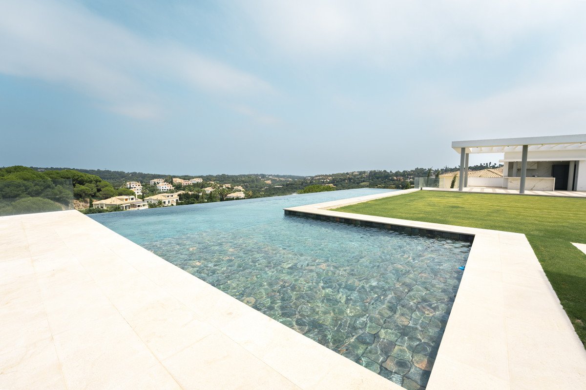 8 Bed Detached Villa in Sotogrande Alto in Sotogrande Alto, Detached Villa