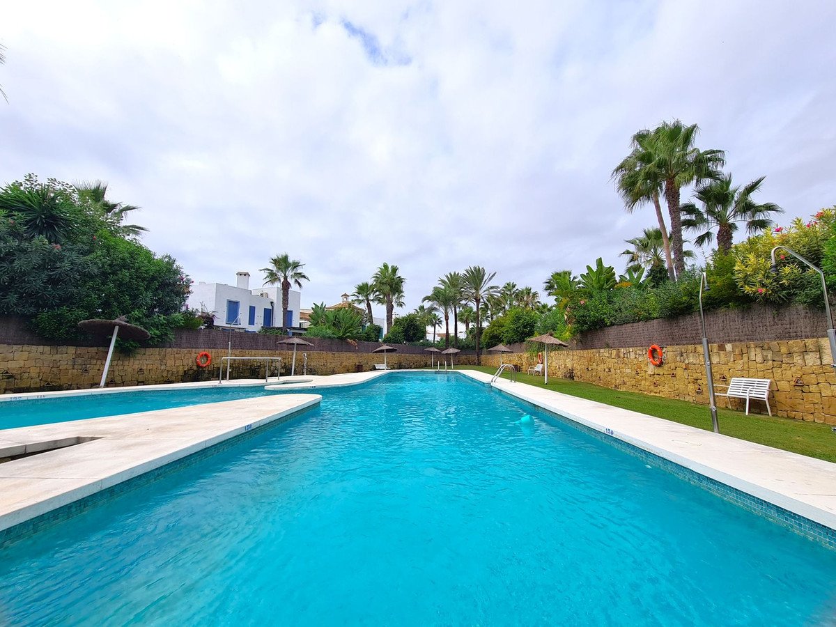 3 Bed Semi-Detached House in Sotogrande in Sotogrande, 