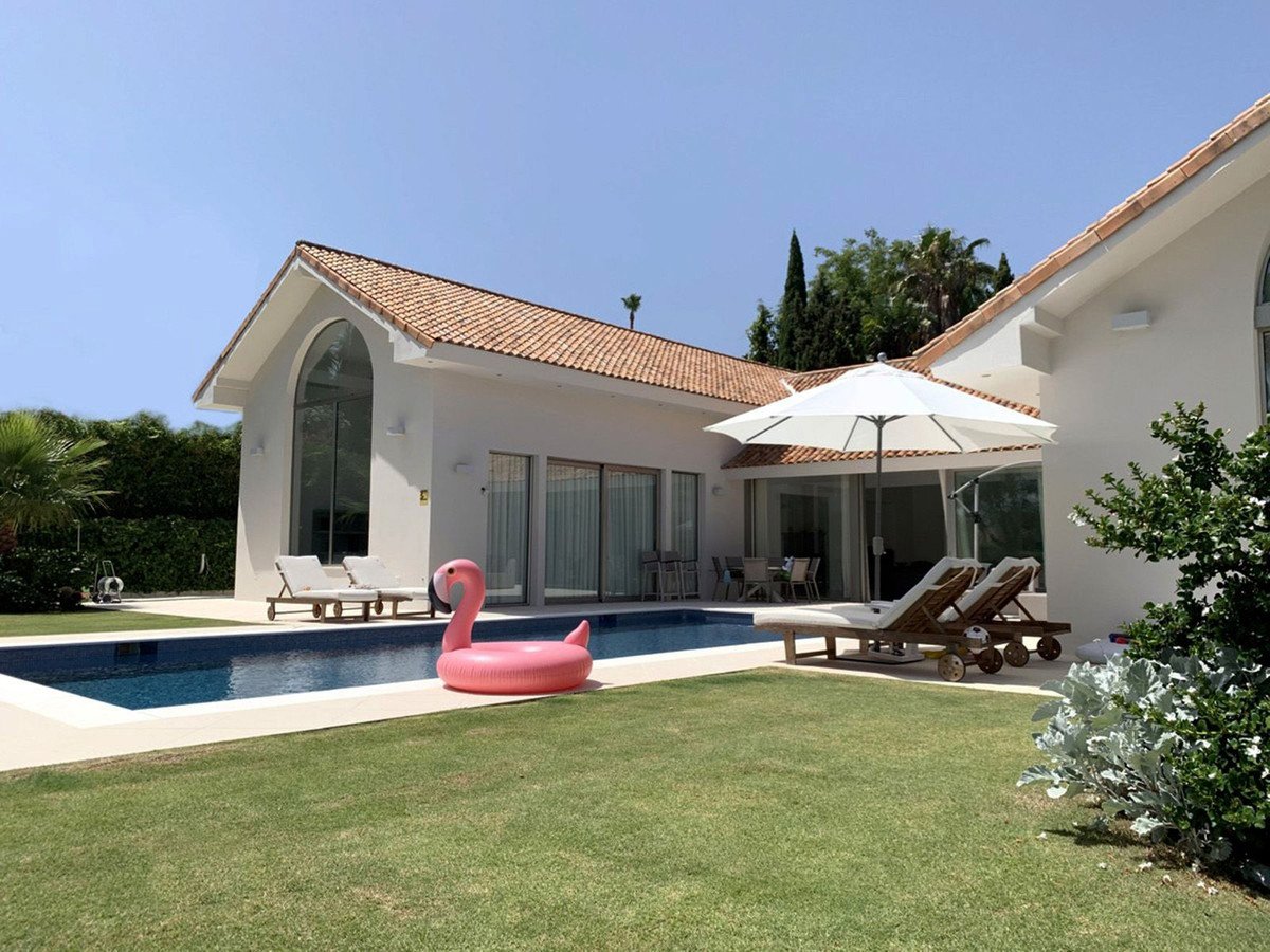 5 Bed Fritliggende villa in Sotogrande i Sotogrande, 