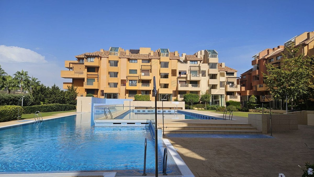 2 Bed Tussenverdieping Appartement in Sotogrande Marina