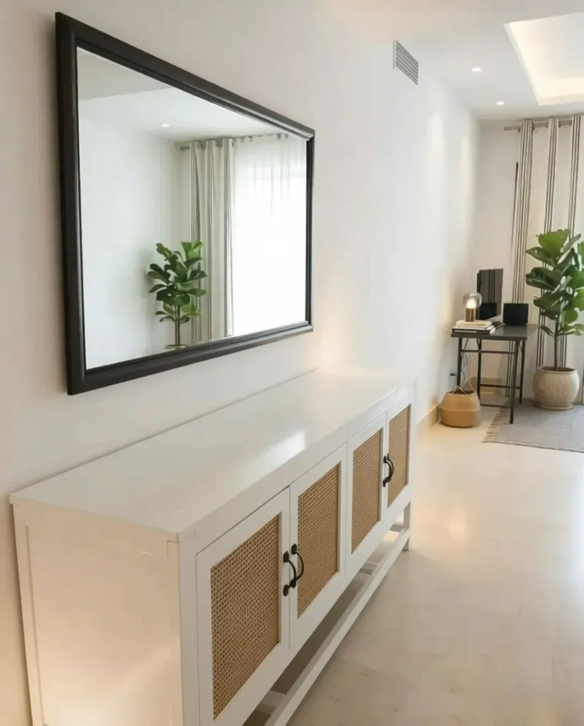 2 Bed شقة في الطابق الأوسط in Sotogrande في Sotogrande, شقة