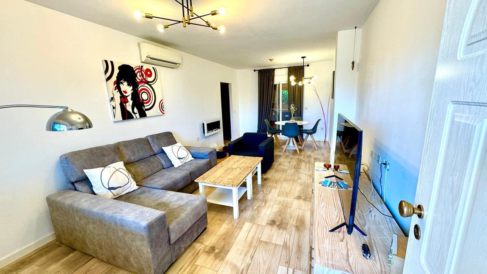 2 Bed شقة في الطابق الأوسط in Gran Alacant في Gran Alacant, شقة