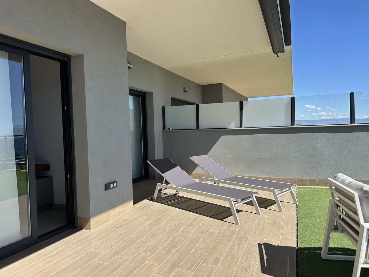 2 Bed Middle Floor Apartment in Gran Alacant in Gran Alacant, Apartment