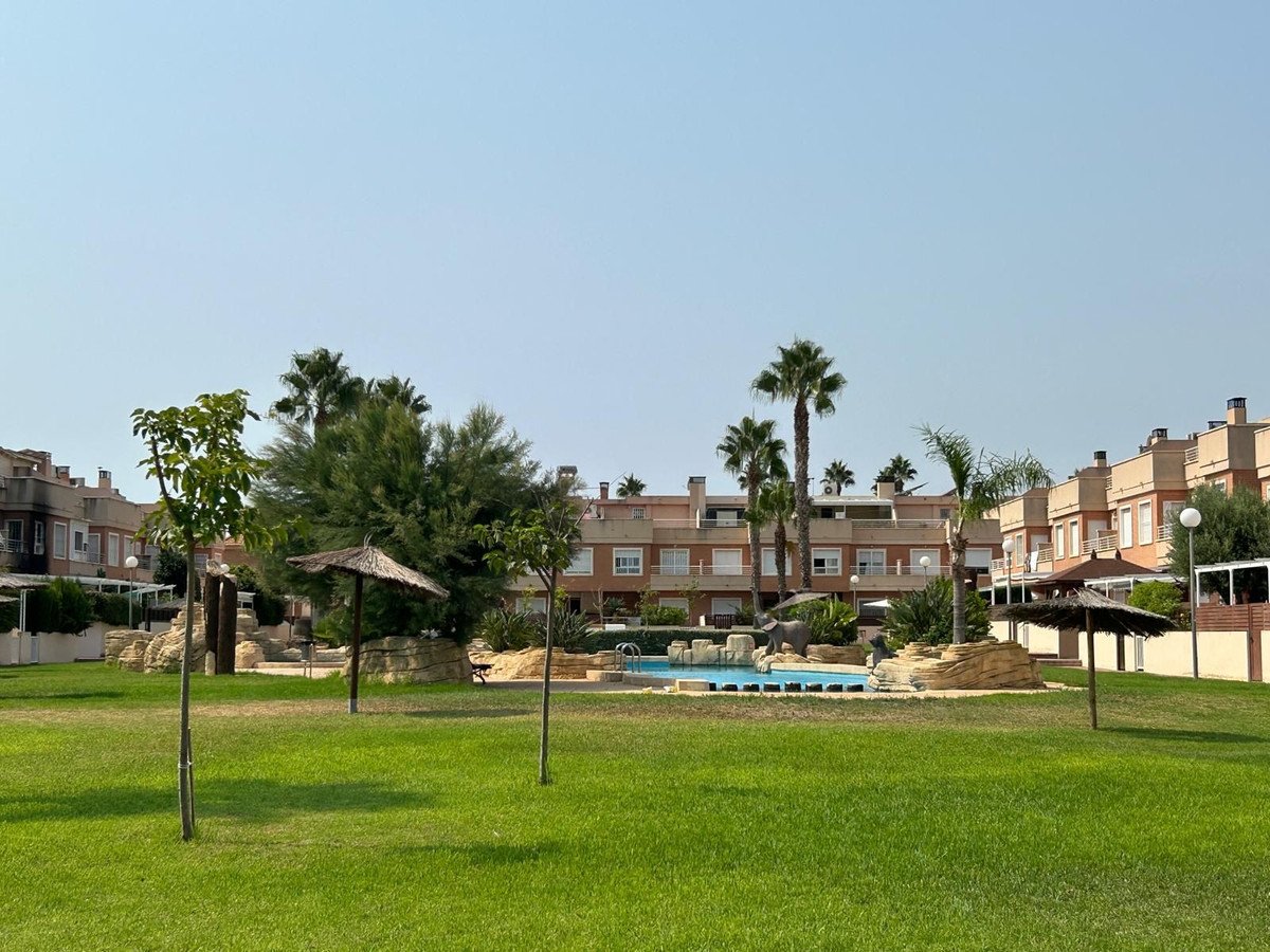 3 Bed 반단독 주택 in Gran Alacant