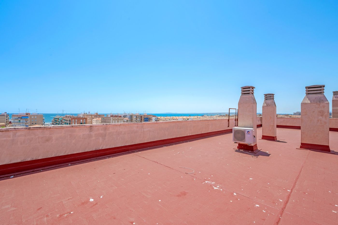 2 Bed شقة في الطابق الأوسط in Santa Pola في Santa Pola, شقة
