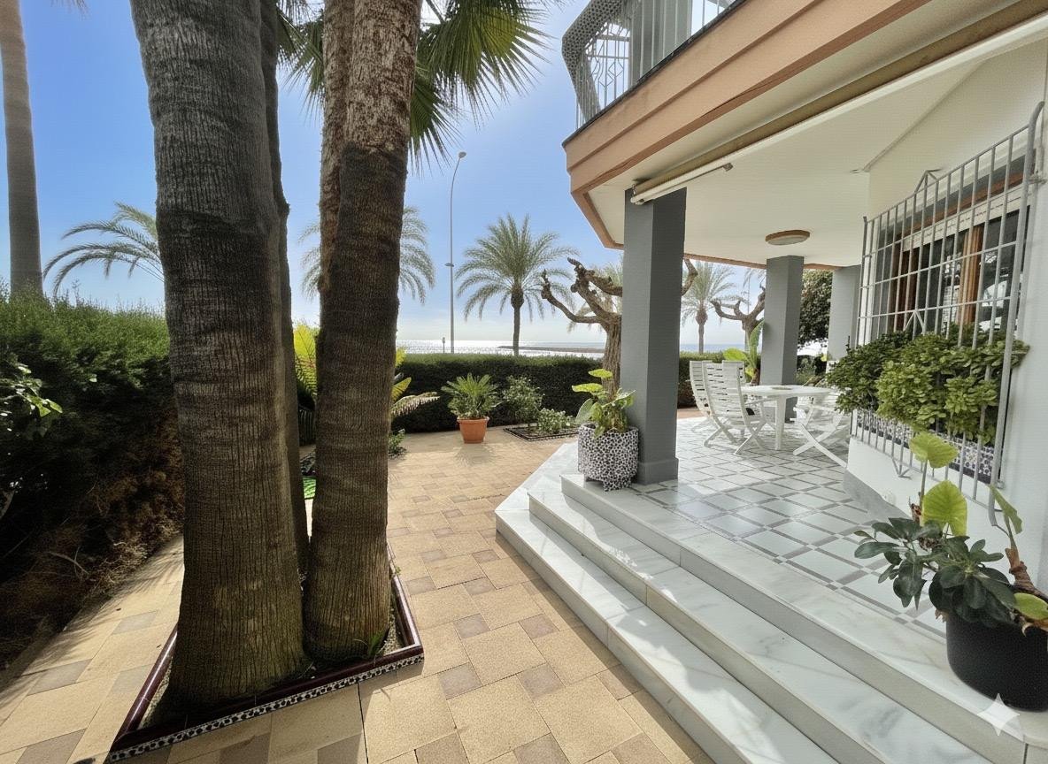 5 Bed Detached Villa in Santa Pola in Santa Pola, Detached Villa