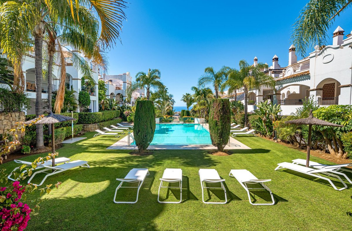 3 Bed Ground Floor Apartment in Sierra Blanca in Sierra Blanca, Apartment