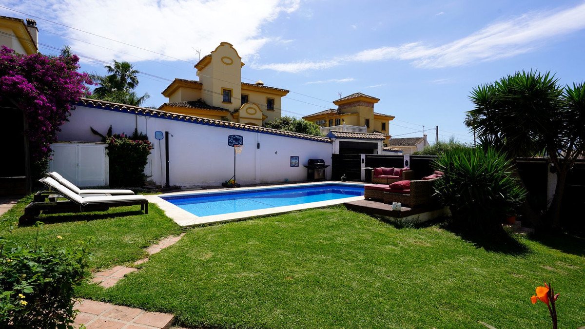 4 Bed Detached Villa in Sierrezuela in Sierrezuela — Detached Villa