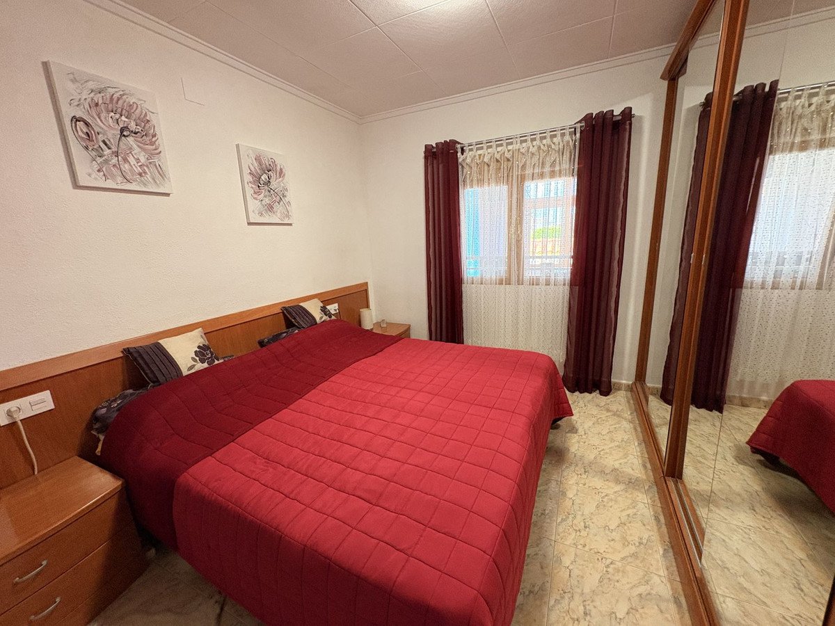 3 Bed Самостоятелна вила in La Marina в La Marina — Вила