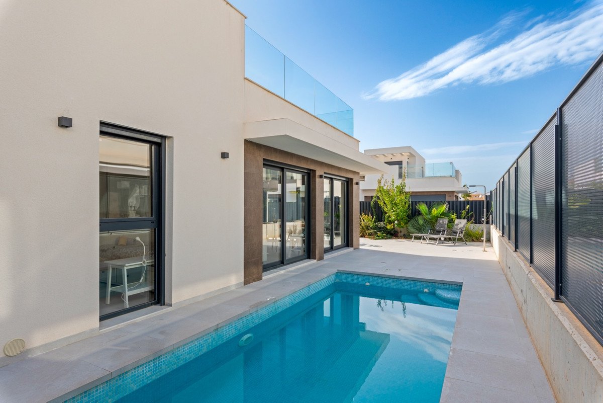 3 Bed Halfvrijstaand Huis in La Marina in La Marina, Semi-vrijstaande woning
