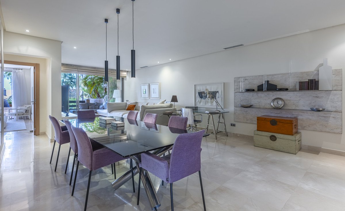 3 Bed Middle Floor Apartment in The Golden Mile in The Golden Mile, Apartment