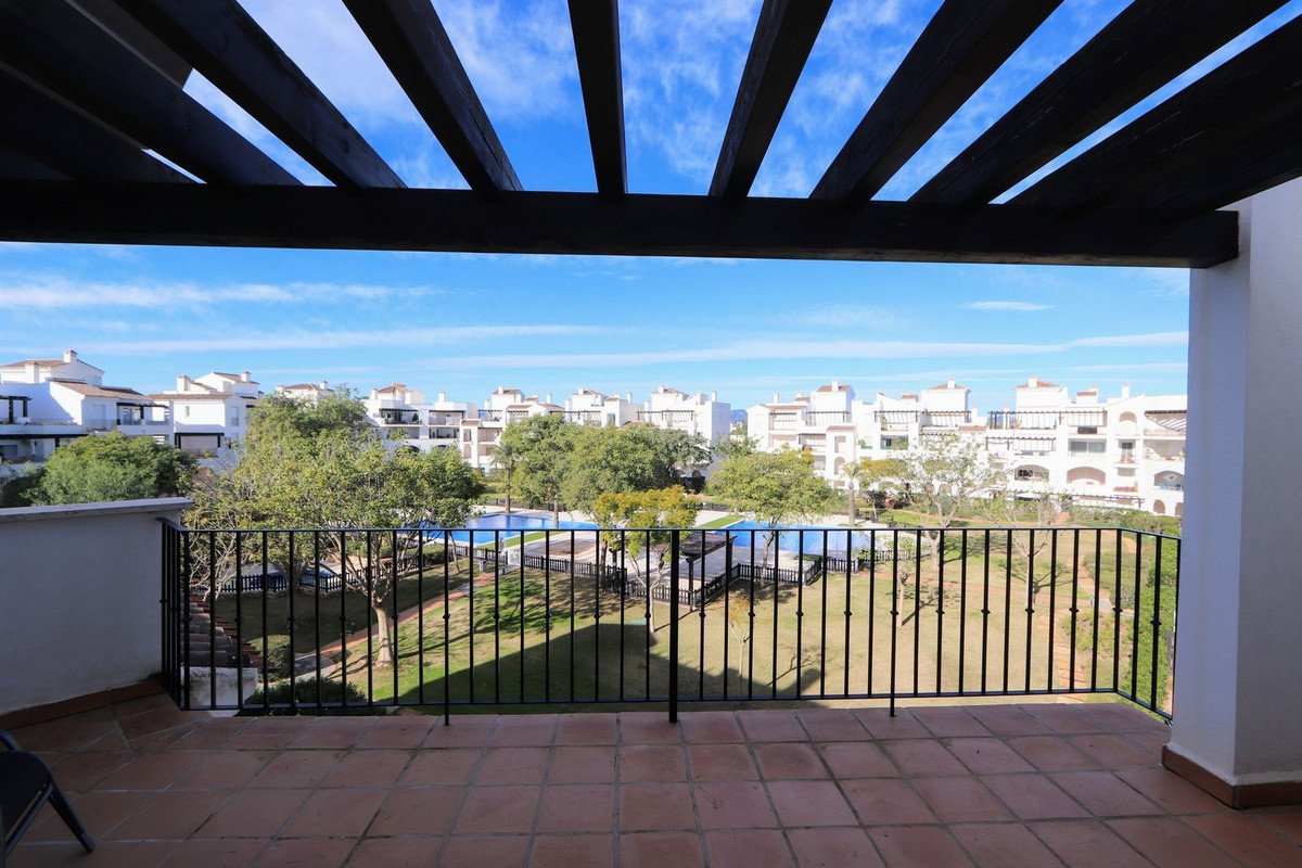 2 Bed شقة في الطابق العلوي in La Torre Golf Resort في La Torre Golf Resort, 