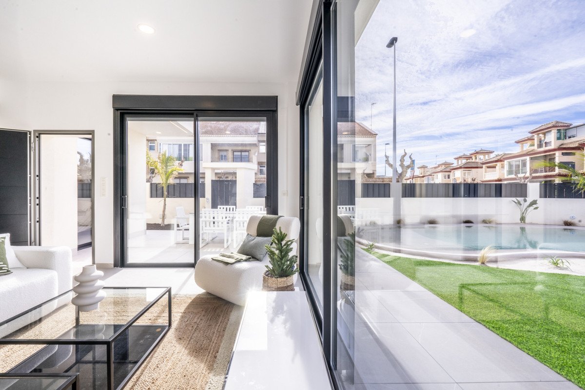 3 Bed New Development in Roldan في Roldan, تطوير جديد